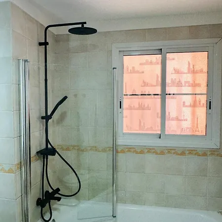 Royal Palace- Granada Park דירה ארונה